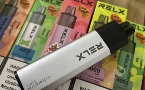 悦刻4000口椰子水口味测评：椰树牌椰汁的淡化版