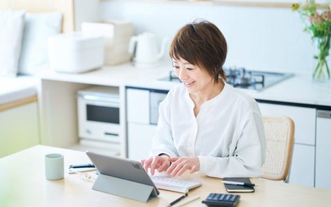 电子烟人如何从从容容、游刃有余？在风雨中，长成自己的屋檐